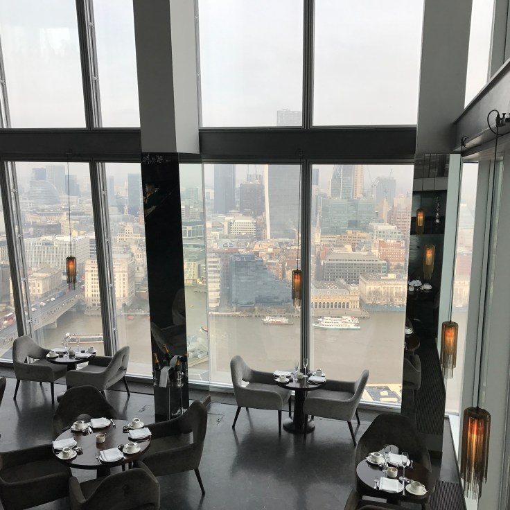 2b8c809906b44333-photo